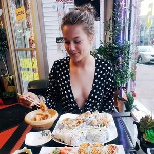 🐚 Polka Dot Plunging Top 🐚